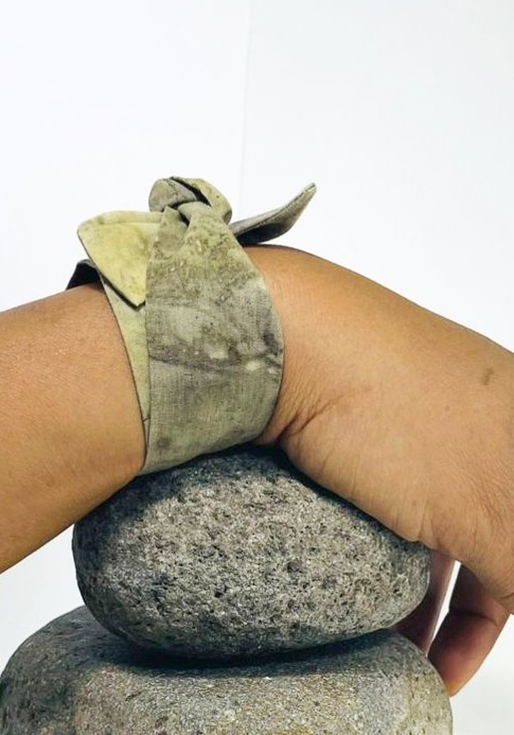 Petit Twilly Vegetal Skin × Golden Mango - TRACE XIII