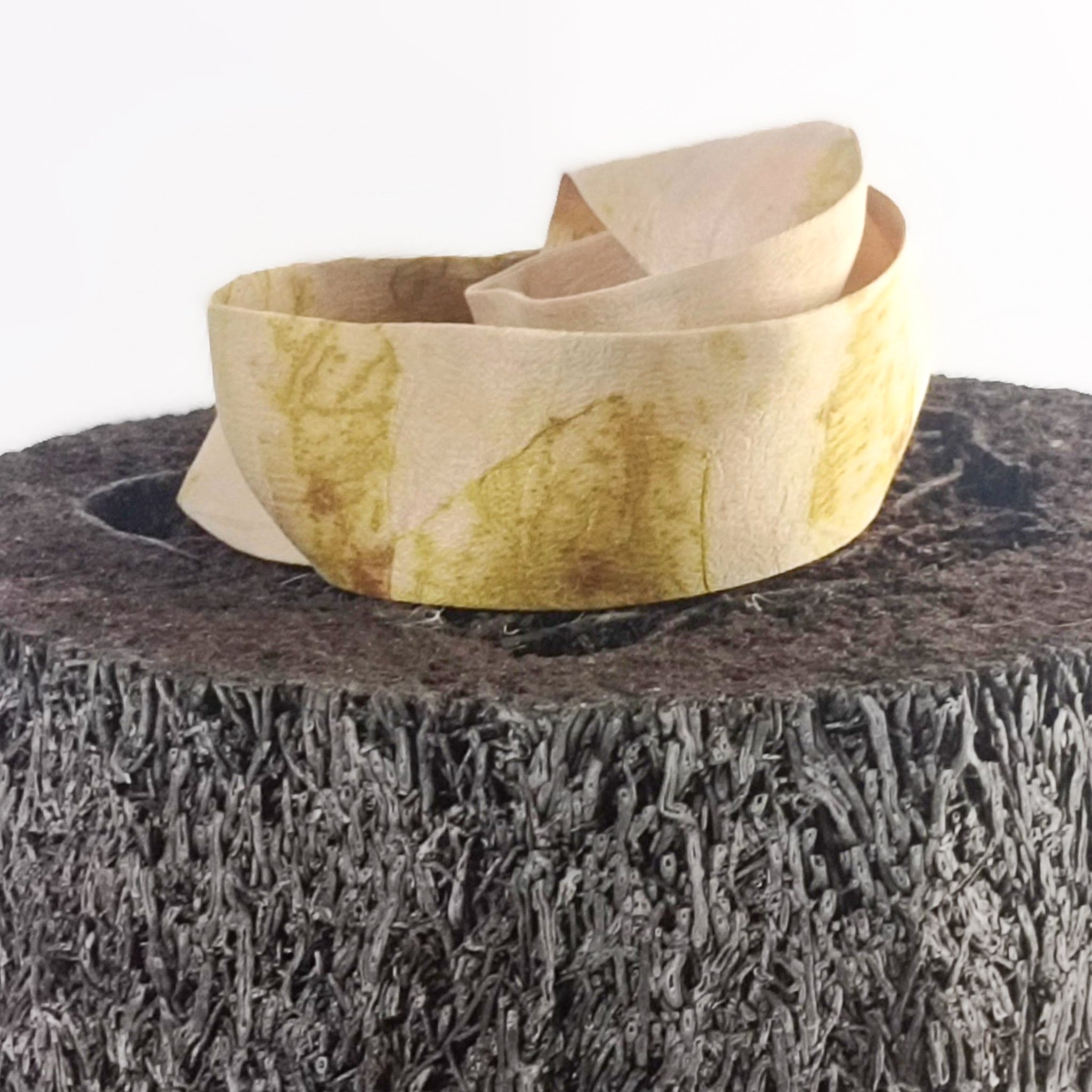 Twilly Vegetal Skin × Golden Mango — Trace III