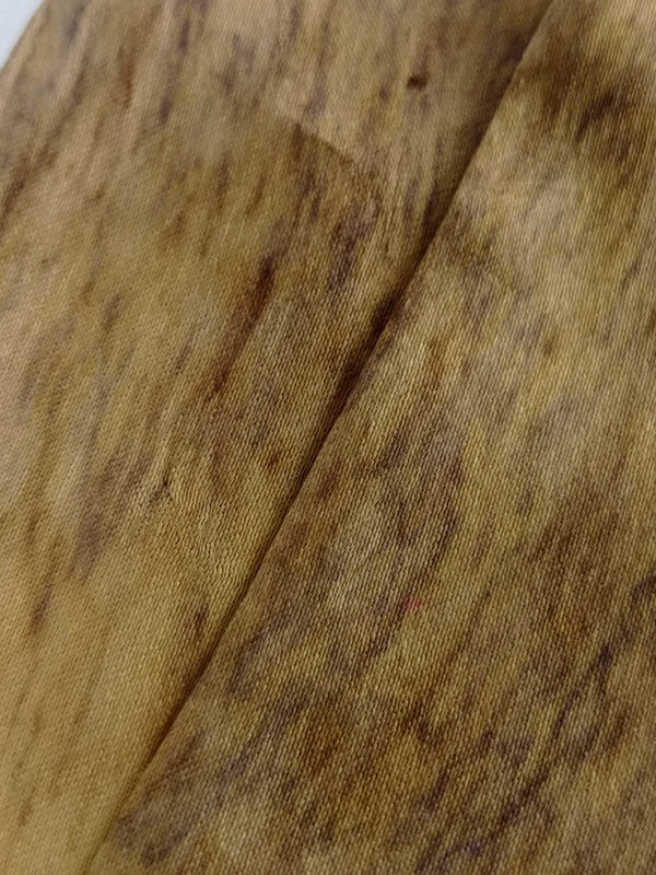 KaliZ Bande sur mesure en soie naturelle, design Scripting — 
teinture végétale Muriellz, Guadeloupe