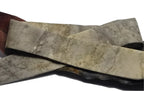 KaliZ Ruban Petit foulard coton Vegetal Skin — Exploration I, Trace XIII coloris Golden Mango-noir-vert, plié sur feuille de mangue, teinture végétale  à base de mangue - MURIELL Z Guadeloupe 